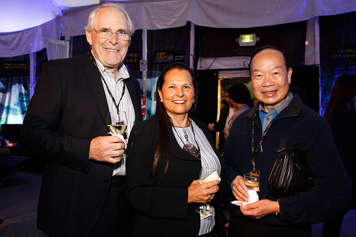 Hon Steward David Eldon (1st left), Mrs. Eldon and Victor Hui